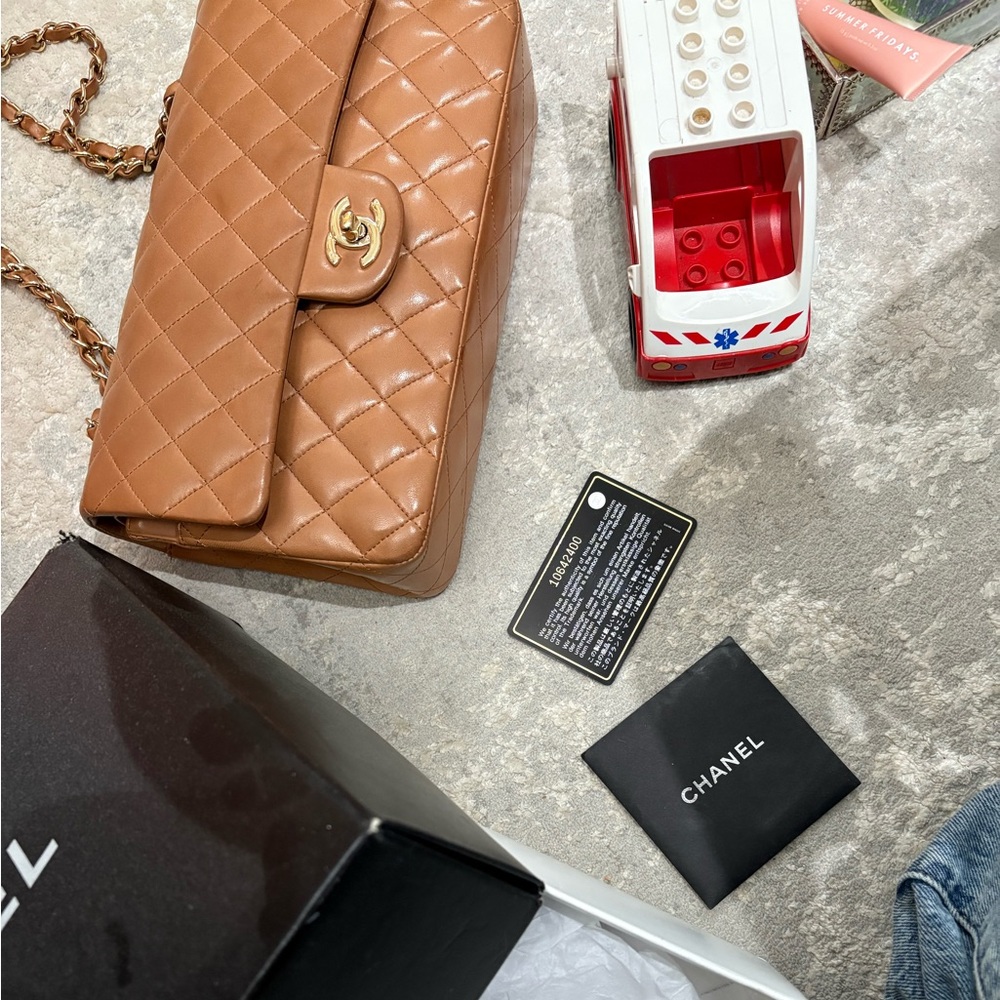 CHANEL caramel double flap - Picture 9 of 17